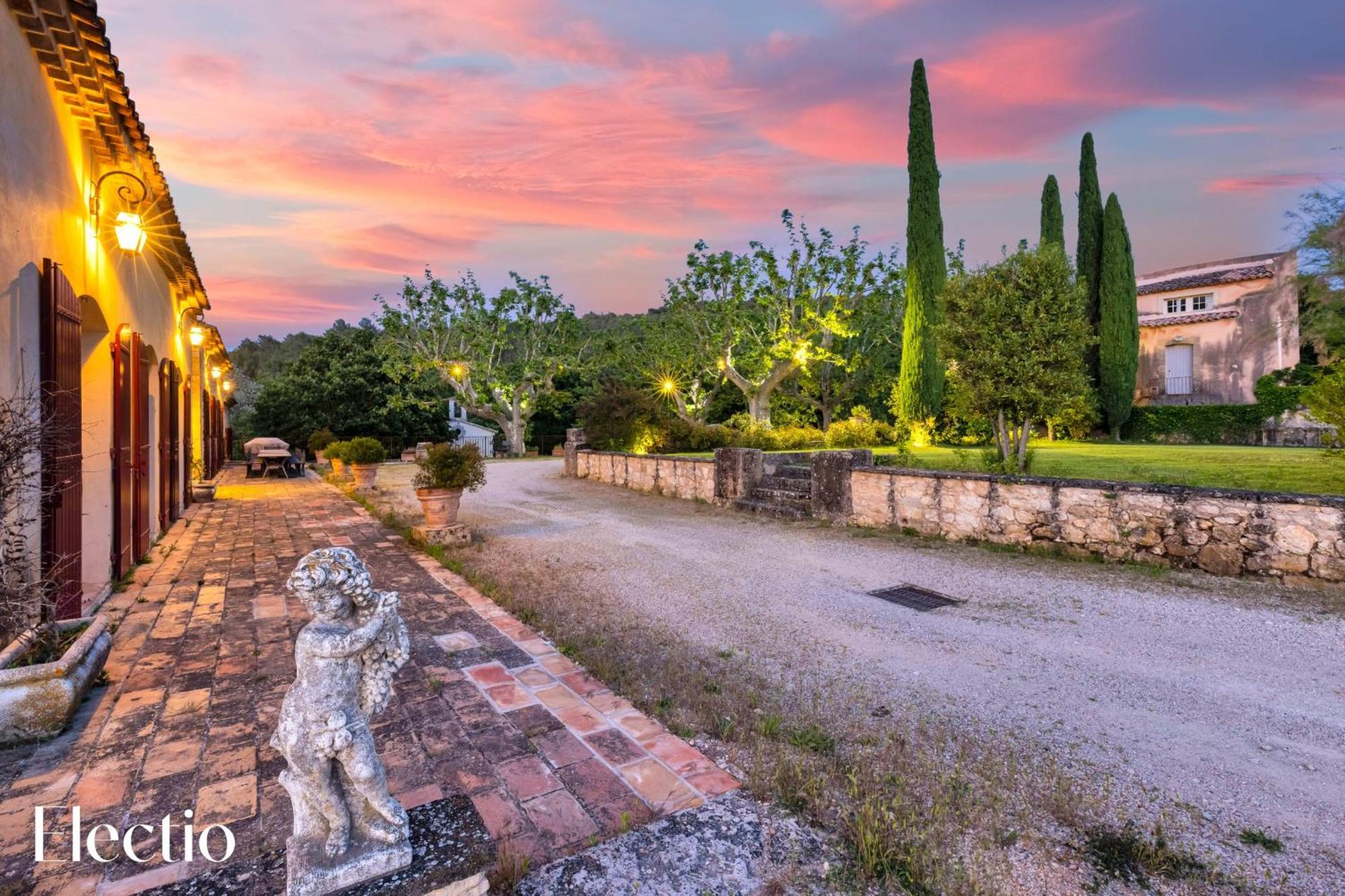 Le Puy-Sainte-Réparade Bastide Domaine Tour Campanetsアパートホテル エクステリア 写真