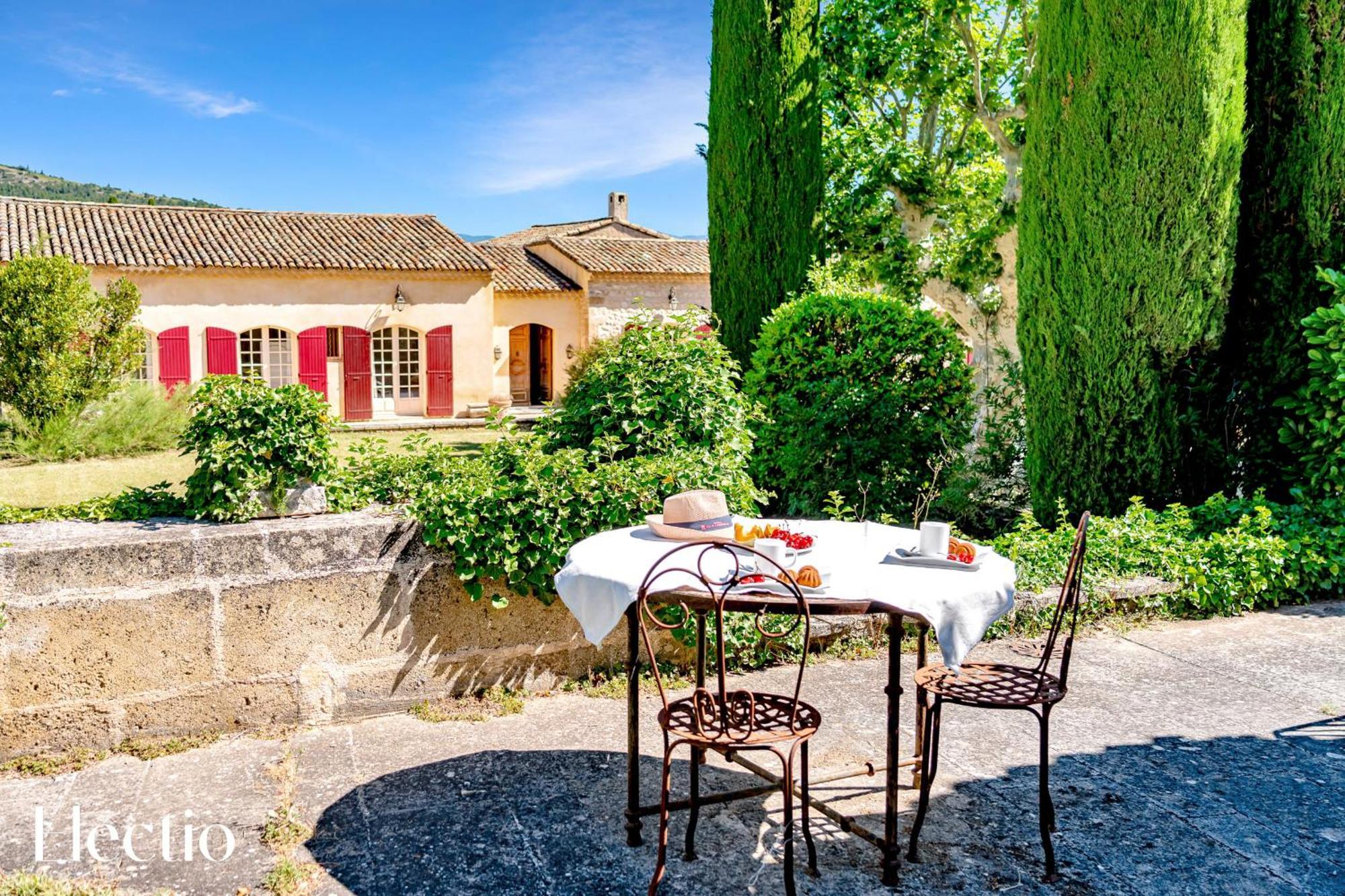 Le Puy-Sainte-Réparade Bastide Domaine Tour Campanetsアパートホテル エクステリア 写真