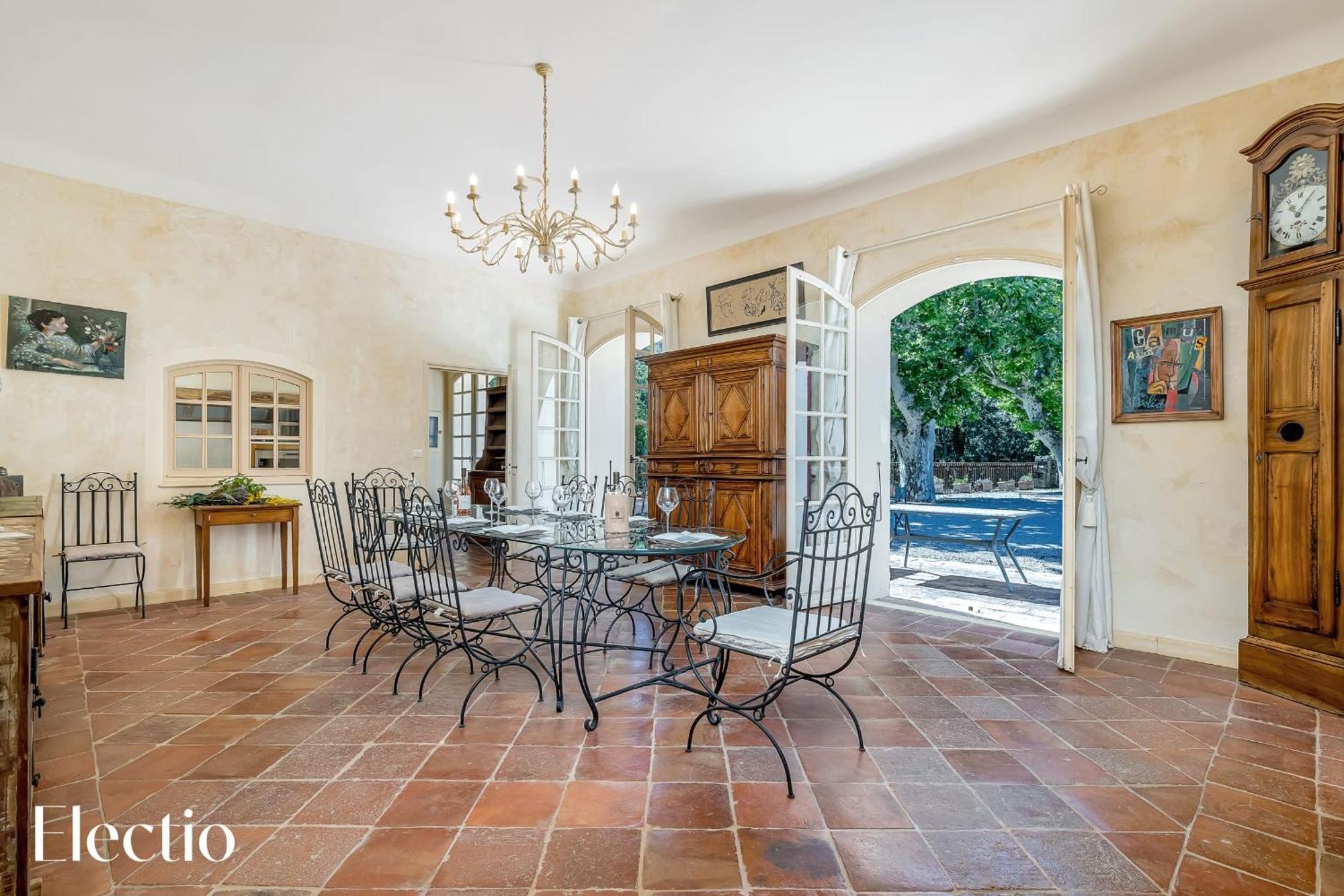 Le Puy-Sainte-Réparade Bastide Domaine Tour Campanetsアパートホテル エクステリア 写真