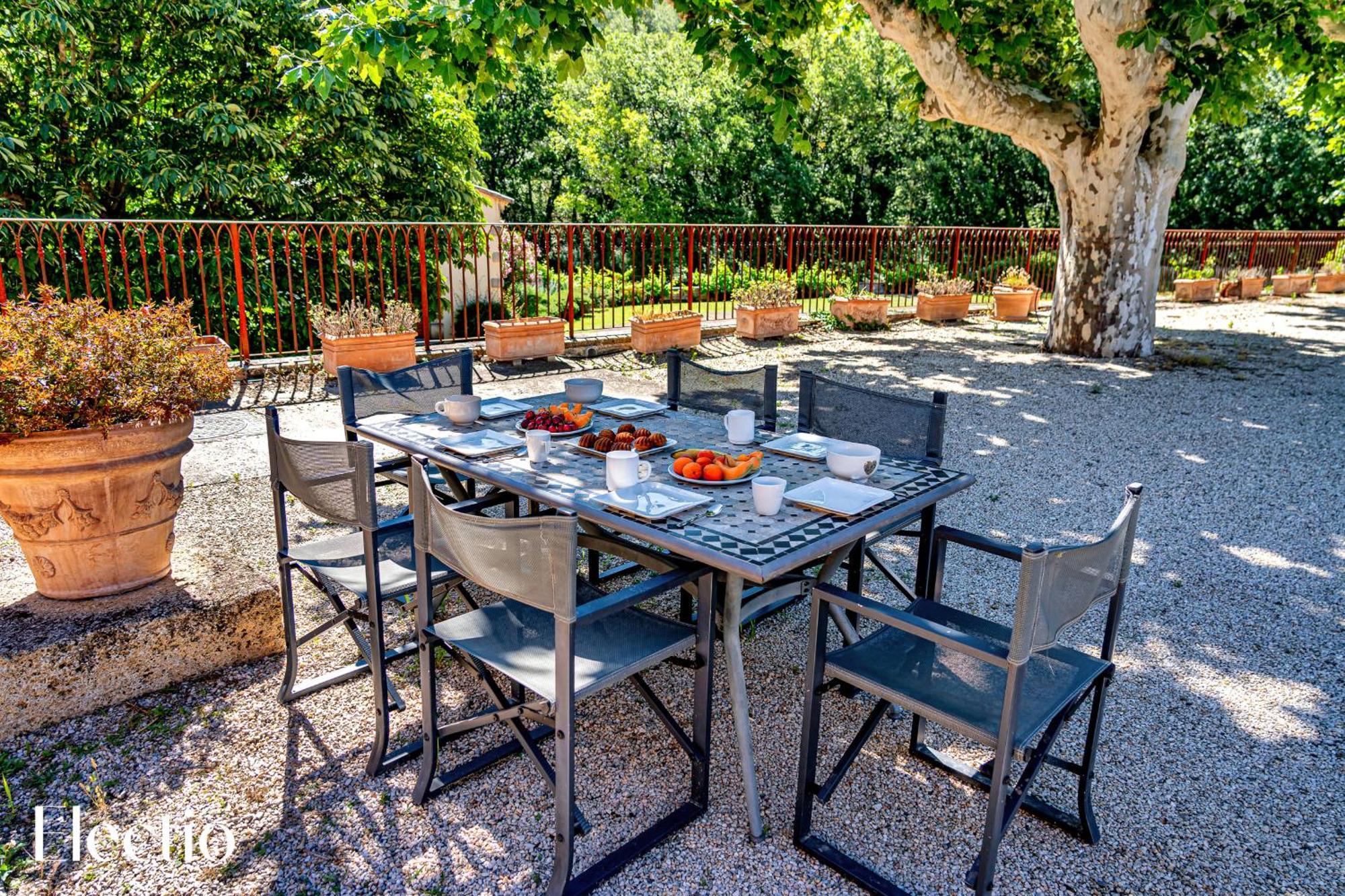 Le Puy-Sainte-Réparade Bastide Domaine Tour Campanetsアパートホテル エクステリア 写真